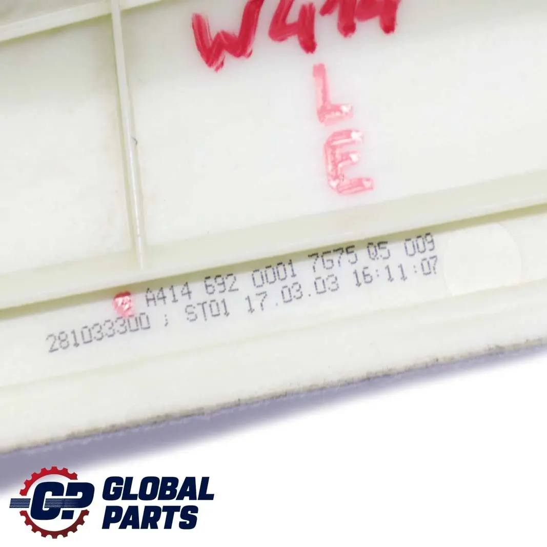 Mercedes-Benz W414 Couverture Colonne-A Avant a Gauche Capot pour à propos du numéro de pièce A4146920001 Mercedes-Benz W414 Couverture Colonne-A Avant a Gauche Capot - SKU A4146920001 - Numéro de pièce A4146920001