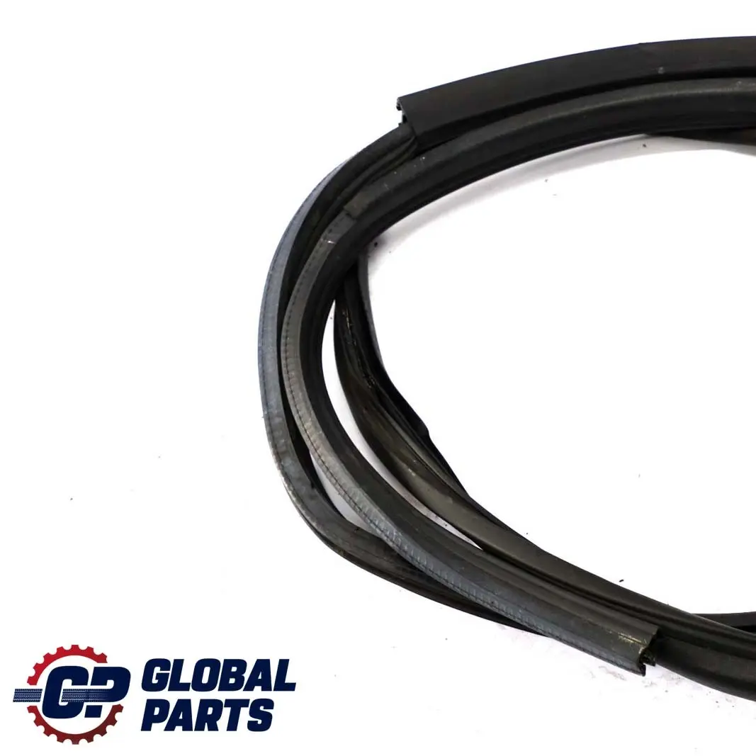 Mercedes-Benz W414 Porte Arriere Gauche Droite Joint de Porte pour à propos du numéro de pièce A4146920676 Mercedes-Benz W414 Porte Arriere Gauche Droite Joint de Porte - SKU A4146920676 - Numéro de pièce A4146920676