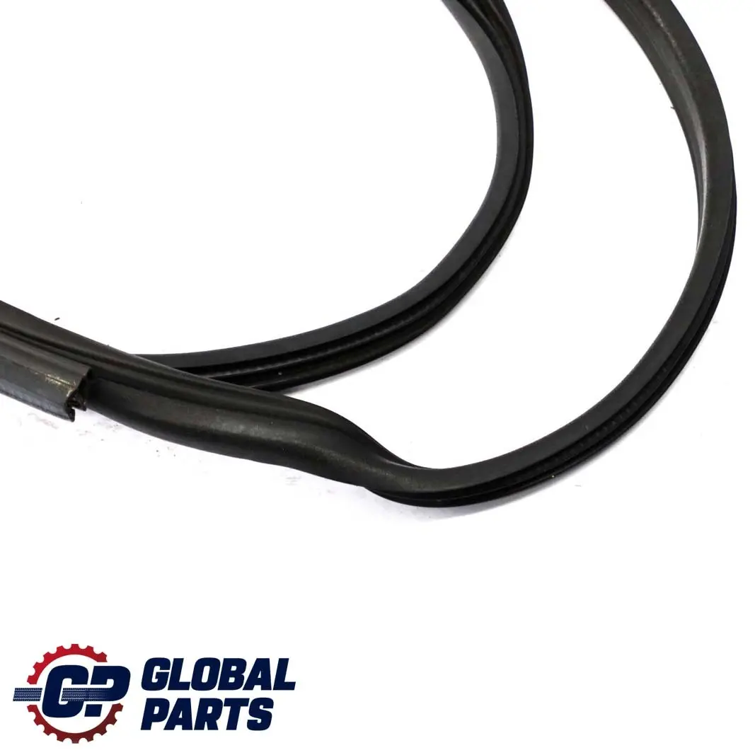 Mercedes-Benz Vaneo W414 Tür Hinten Links Rechts Türdichtung für mit Teilenummer A4146920676 Mercedes-Benz Vaneo W414 Tür Hinten Links Rechts Türdichtung - SKU A4146920676 - Teilenummer A4146920676