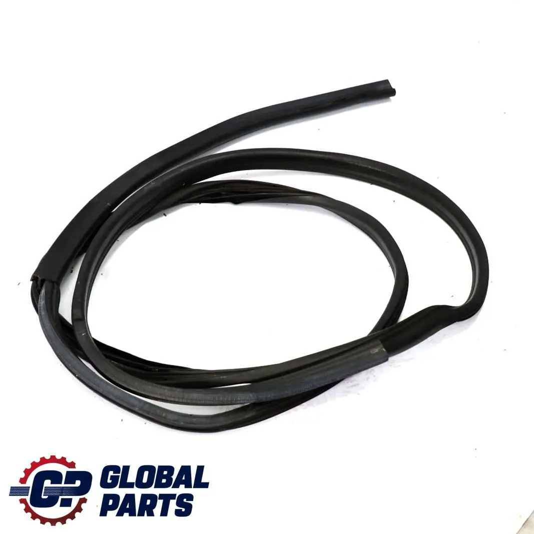 Mercedes-Benz W414 Portiera Posteriore SX Destra Guarnizione per con numero di parte A4146920676 Mercedes-Benz W414 Portiera Posteriore SX Destra Guarnizione - SKU A4146920676 - Numero di parte A4146920676