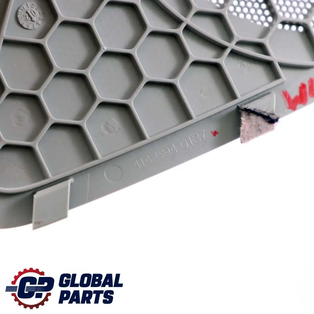 Mercedes-Benz Vaneo W414 Hinten Rechts Lautsprecher Abdeckung Grau für mit Teilenummer A4146940137 Mercedes-Benz Vaneo W414 Hinten Rechts Lautsprecher Abdeckung Grau - SKU A4146940137 - Teilenummer A4146940137