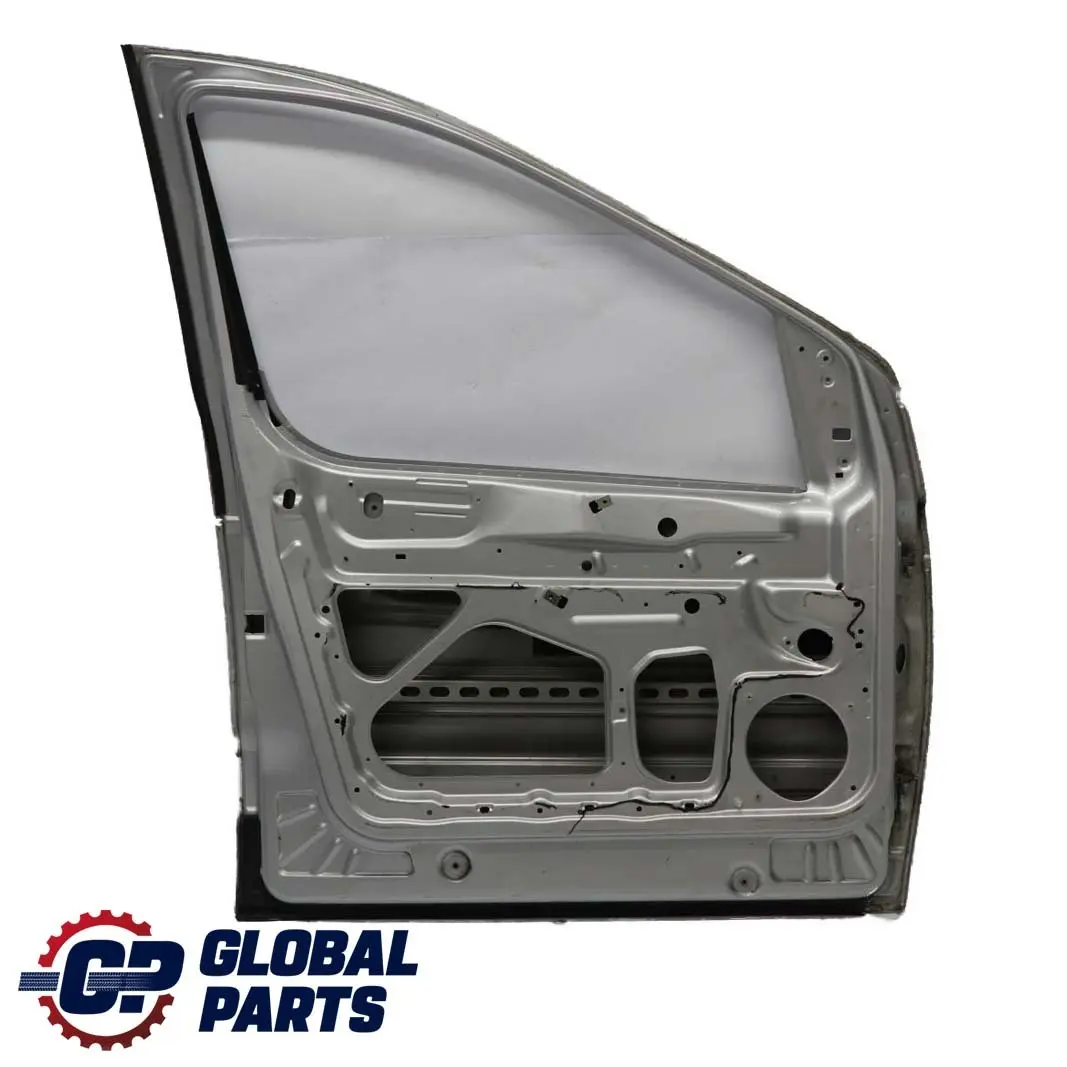 Mercedes Vaneo W414 Puerta Delantera Izquierda Plata Brillante Metalizado - 9744 - SKU A4147200005-BRS - Número de pieza A4147200005