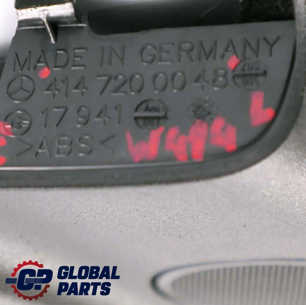 W414 Izquierda Puerta Triángulo Embellecedor Panel Altavoz Tapa para Mercedes Vaneo con número de pieza A4147200048 Mercedes Vaneo W414 Izquierda Puerta Triángulo Embellecedor Panel Altavoz Tapa - SKU A4147200048 - Número de pieza A4147200048