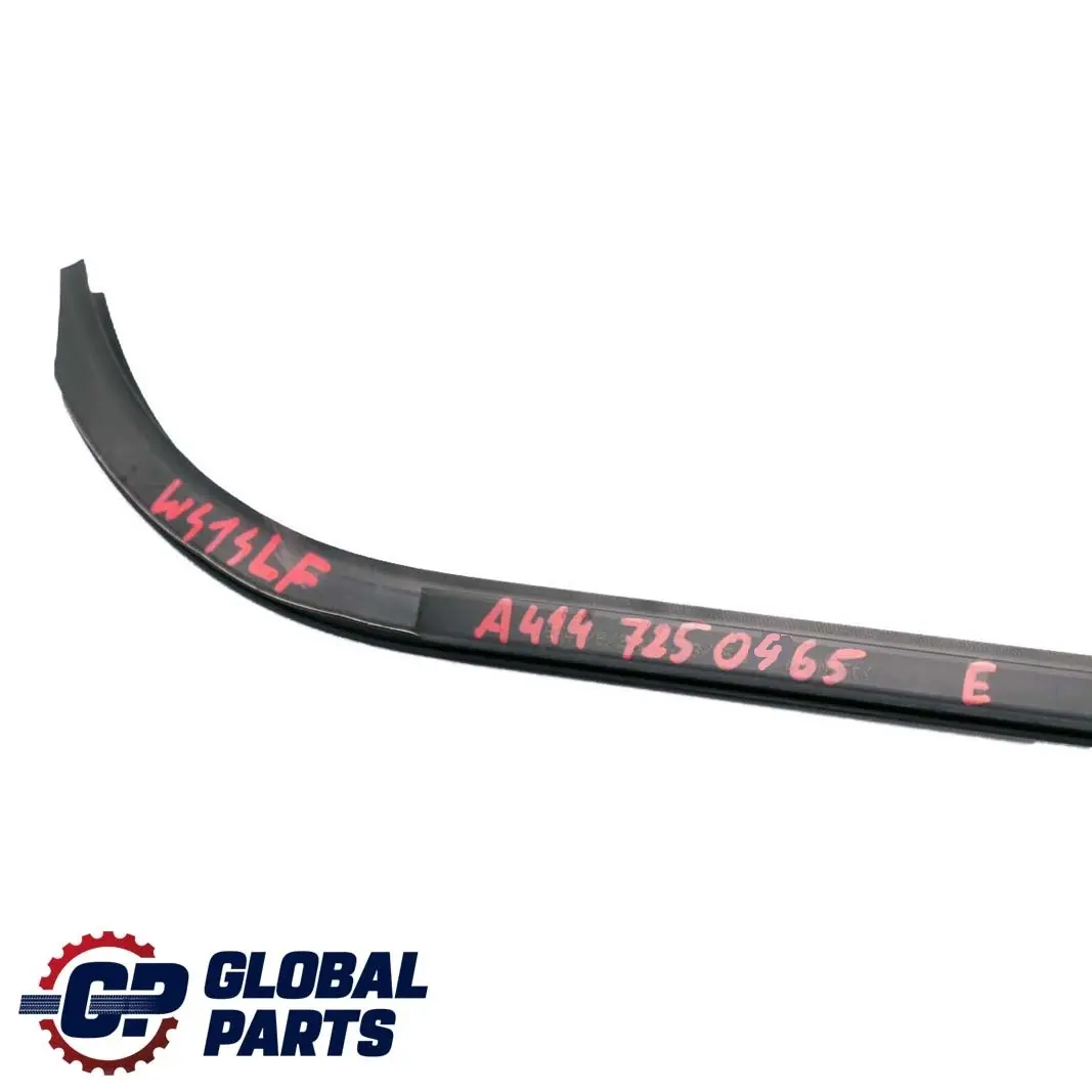 Mercedes-Benz W414 Baguette de Caisson Porte avant Gauche Joint pour à propos du numéro de pièce A4147250465 Mercedes-Benz W414 Baguette de Caisson Porte avant Gauche Joint - SKU A4147250465 - Numéro de pièce A4147250465