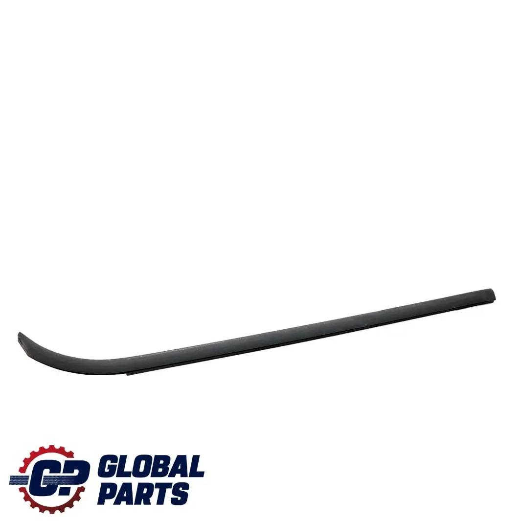 W414 Porta anteriore destra Finestrino Guarnizione esterna della guida per Mercedes con numero di parte A4147250565 Mercedes W414 Porta anteriore destra Finestrino Guarnizione esterna della guida - SKU A4147250565 - Numero di parte A4147250565