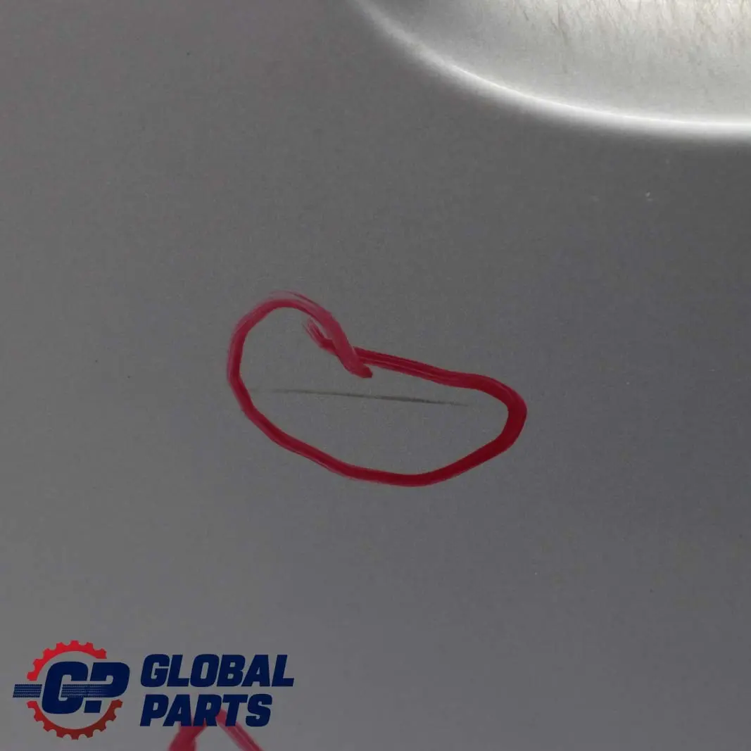 Mercedes-Benz W414 Porte Coulissante Droite Brilliant Argent Metallise - pour à propos du numéro de pièce A4147300005 Mercedes-Benz W414 Porte Coulissante Droite Brilliant Argent Metallise - - SKU A4147300005-BRS - Numéro de pièce A4147300005