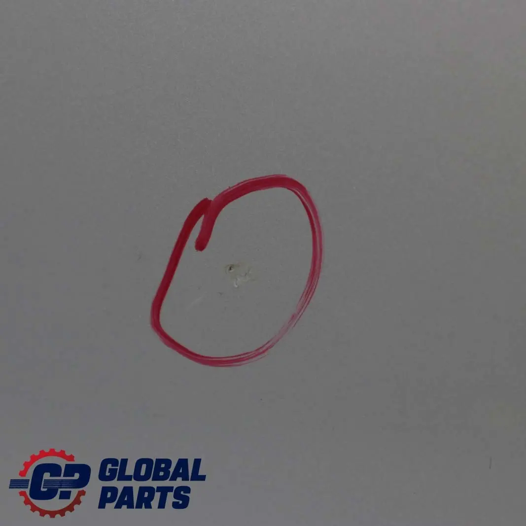 Mercedes-Benz W414 Porta Scorrevole Destra Brillante Argento Metallizzato - per con numero di parte A4147300005 Mercedes-Benz W414 Porta Scorrevole Destra Brillante Argento Metallizzato - - SKU A4147300005-BRS - Numero di parte A4147300005