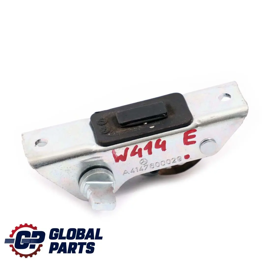 W414 Porta Scorrevole Destra Stop Apertura Limitatore Apertura per Mercedes Vaneo con numero di parte A4147600029 Mercedes Vaneo W414 Porta Scorrevole Destra Stop Apertura Limitatore Apertura - SKU A4147600029 - Numero di parte A4147600029