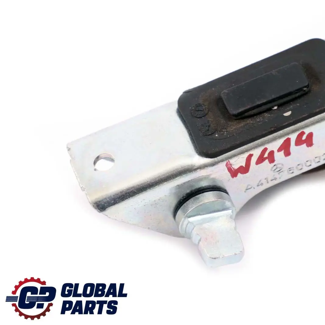 W414 Porta Scorrevole Destra Stop Apertura Limitatore Apertura per Mercedes Vaneo con numero di parte A4147600029 Mercedes Vaneo W414 Porta Scorrevole Destra Stop Apertura Limitatore Apertura - SKU A4147600029 - Numero di parte A4147600029
