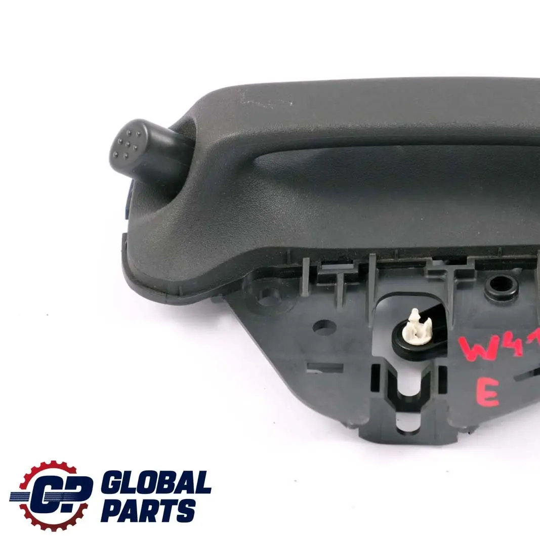 W414 Maniglia interna apriporta scorrevole posteriore sinistra N/S per Mercedes con numero di parte A4147600761 Mercedes W414 Maniglia interna apriporta scorrevole posteriore sinistra N/S - SKU A4147600761 - Numero di parte A4147600761