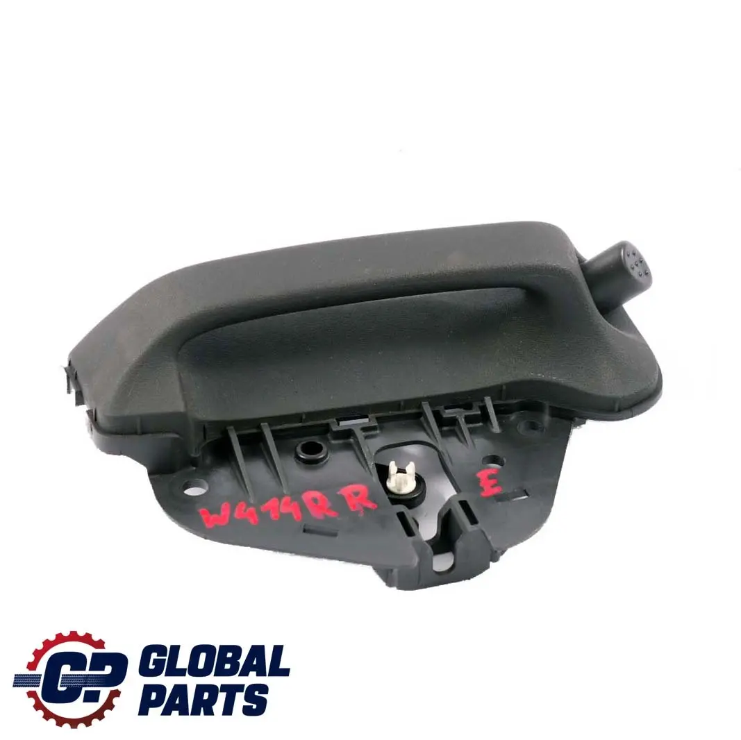 W414 Maniglia interna apriporta scorrevole posteriore destra O/S per Mercedes Vaneo con numero di parte A4147600761 Mercedes Vaneo W414 Maniglia interna apriporta scorrevole posteriore destra O/S - SKU A4147600861 - Numero di parte A4147600761