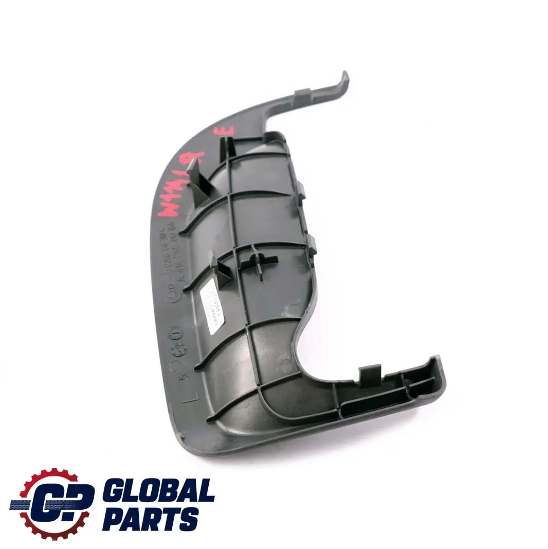 W414 Trasera Izquierda Manija de Puerta corredera Tapa Rebaje para Mercedes Vaneo con número de pieza A4147660064 Mercedes Vaneo W414 Trasera Izquierda Manija de Puerta corredera Tapa Rebaje - SKU A4147660064 - Número de pieza A4147660064