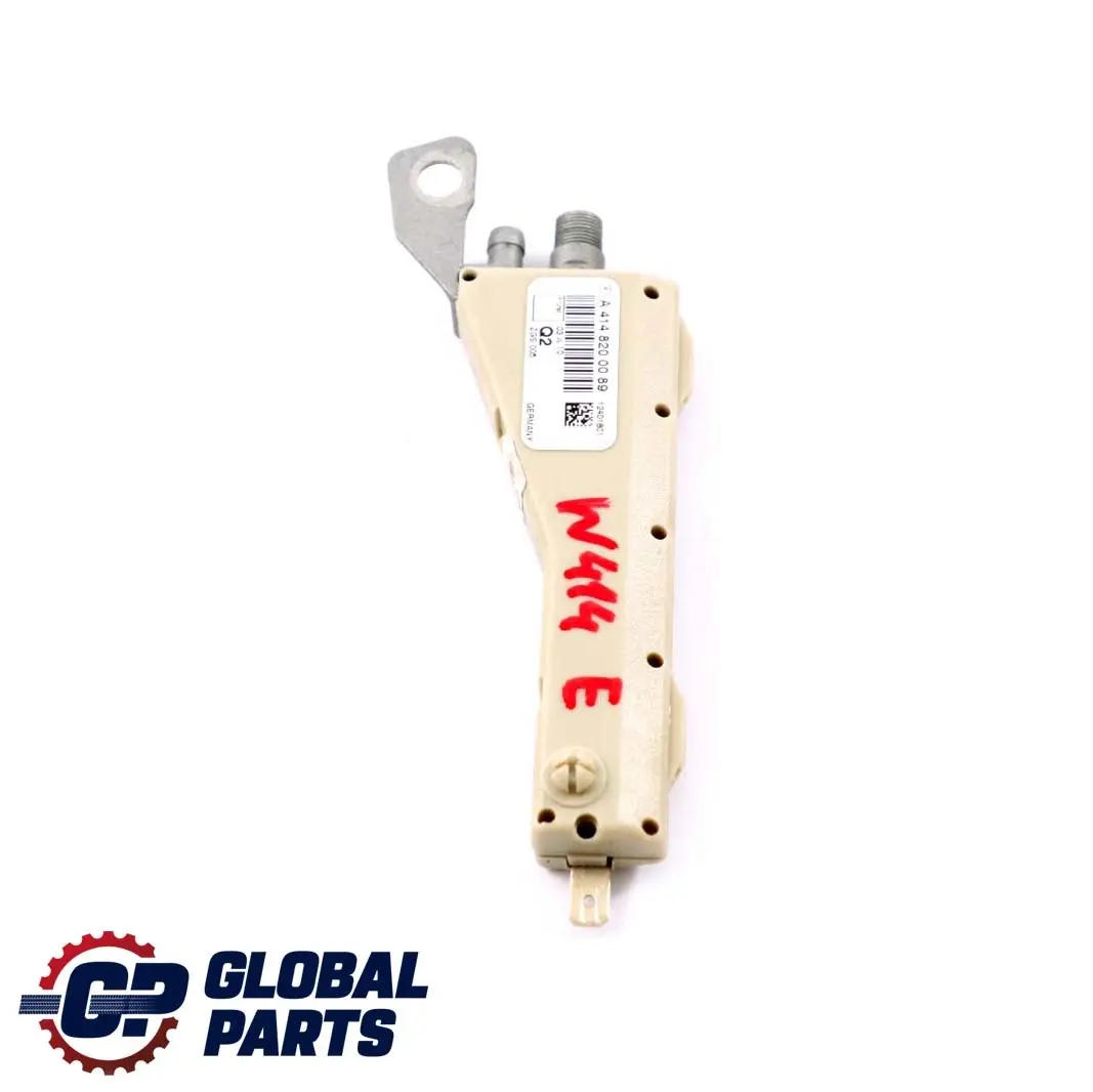 Mercedes-Benz Vaneo W414 Antenna Radio Modulo Amplificatore per con numero di parte A4148200089 Mercedes-Benz Vaneo W414 Antenna Radio Modulo Amplificatore - SKU A4148200089 - Numero di parte A4148200089