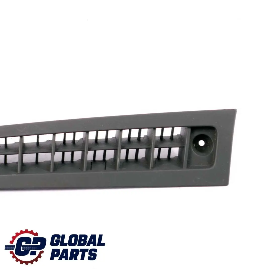 Mercedes-Benz W414 Dashboard Ugello Aria Superiore SX per con numero di parte A4148310060 Mercedes-Benz W414 Dashboard Ugello Aria Superiore SX - SKU A4148310060 - Numero di parte A4148310060