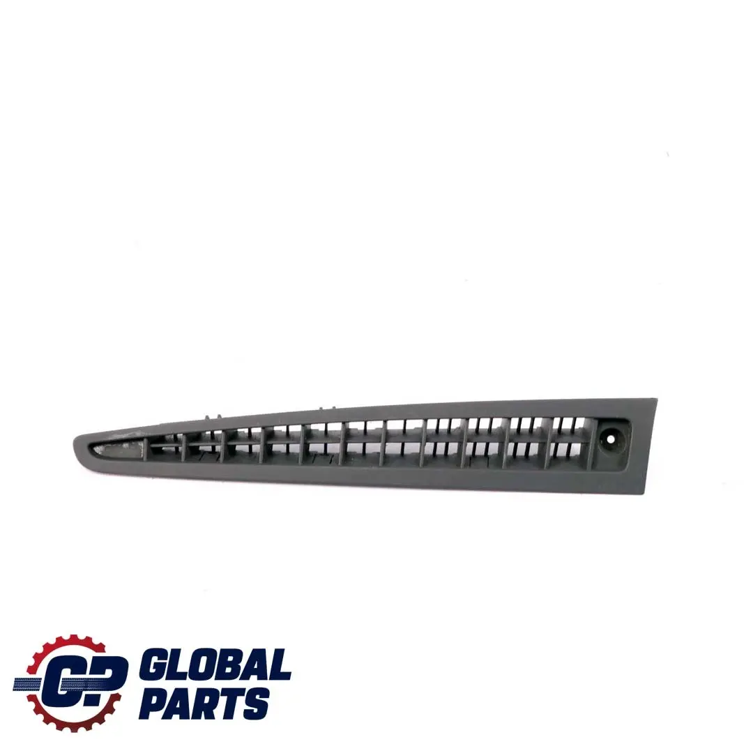 Mercedes-Benz W414 Dashboard Ugello Aria Superiore SX per con numero di parte A4148310060 Mercedes-Benz W414 Dashboard Ugello Aria Superiore SX - SKU A4148310060 - Numero di parte A4148310060