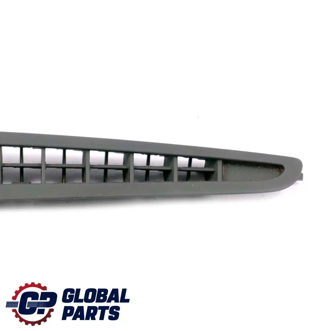 Mercedes-Benz Vaneo W414 Salpicadero Tobera superior derecha para con número de pieza A4148310160 Mercedes-Benz Vaneo W414 Salpicadero Tobera superior derecha - SKU A4148310160 - Número de pieza A4148310160