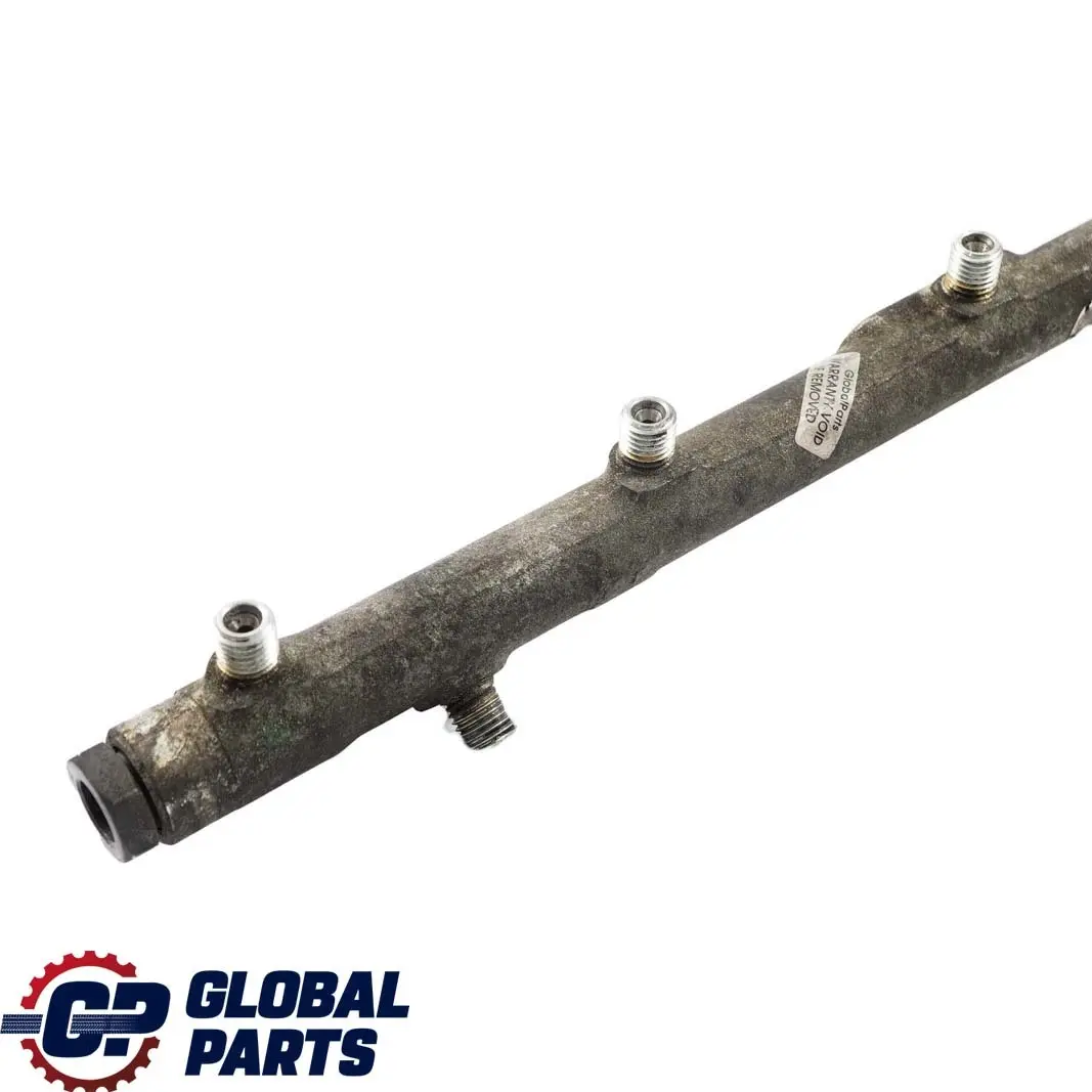 OM611 Fuel Injector Rail Distributor Line to Mercedes W202 W203 W210 with Part number A6110700095 Mercedes W202 W203 W210 OM611 Fuel Injector Rail Distributor Line - SKU A6110700095 - Part number A6110700095