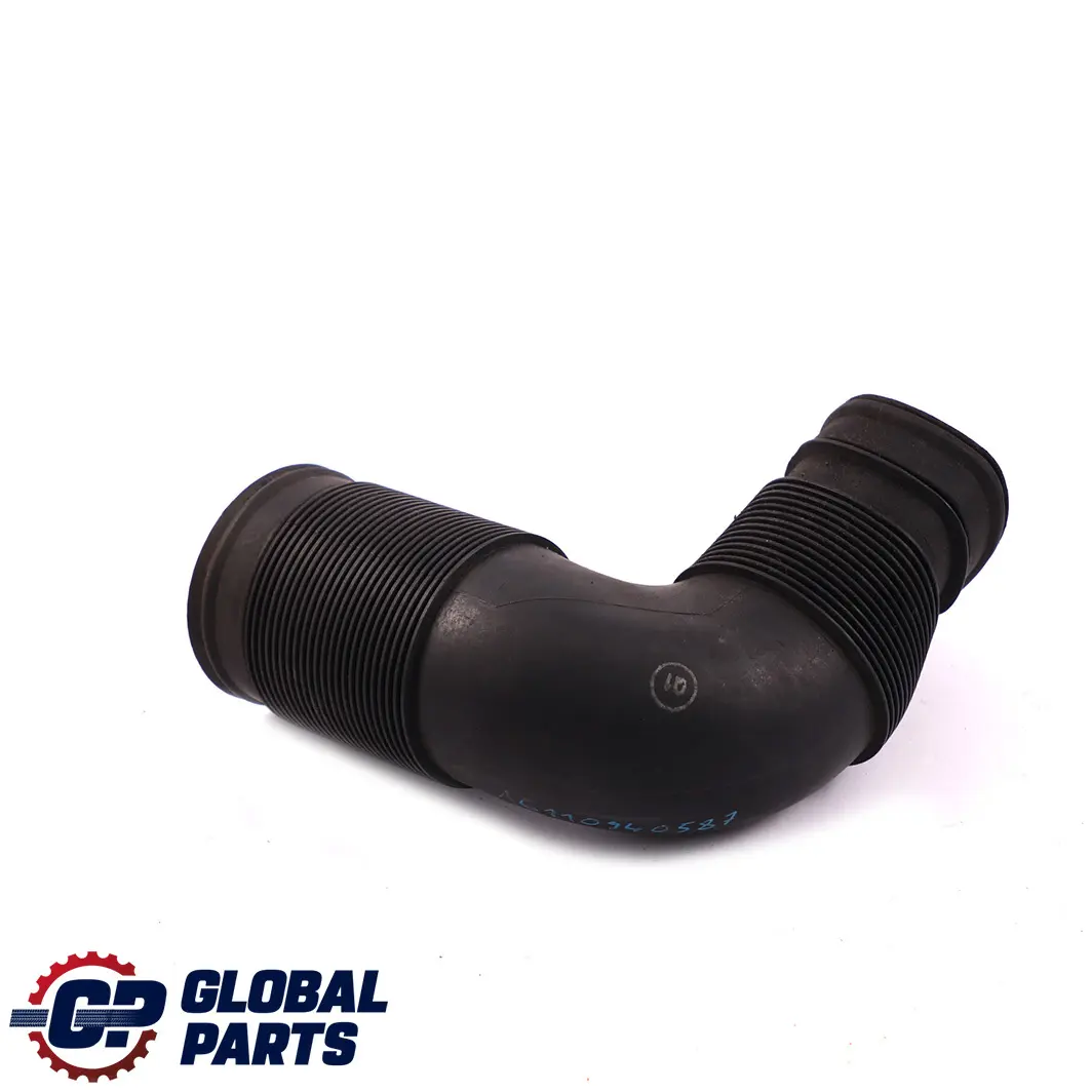 Rura przewód dolot powietrza do MERCEDES W203 CDI o numerze A6110940587 MERCEDES W203 CDI Rura przewód dolot powietrza - SKU A6110940587 - Numer Części A6110940587