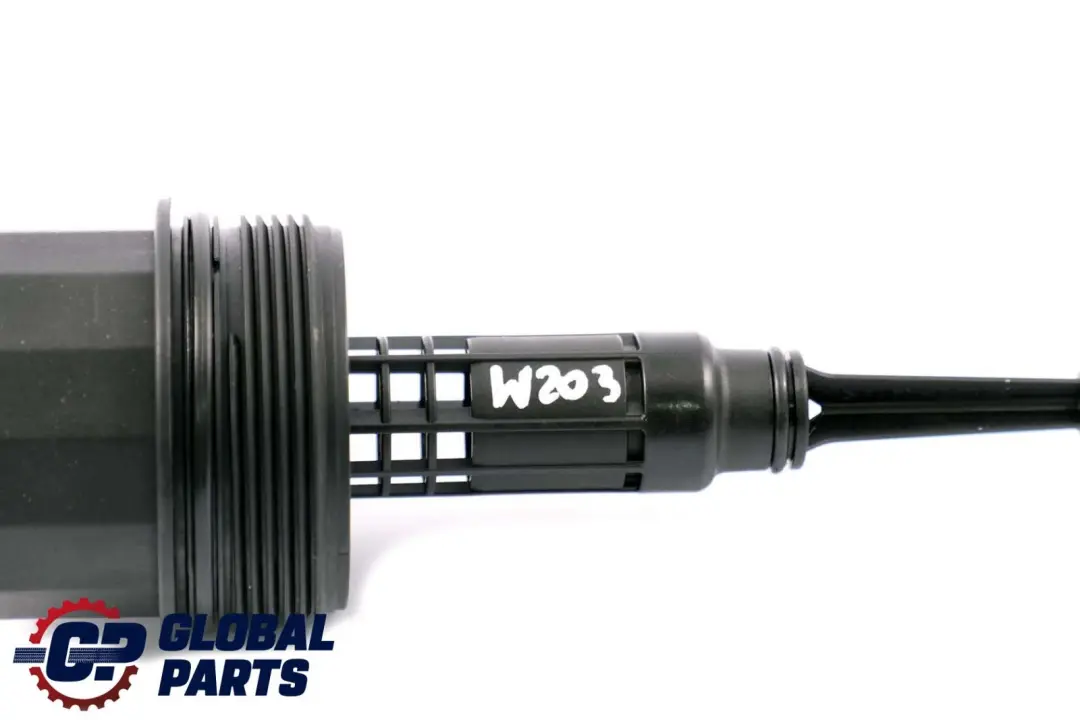 Carcasa del filtro aceite del motor Mercedes-Benz OM611 OM612 OM646 para con número de pieza A6111800010 Carcasa del filtro aceite del motor Mercedes-Benz OM611 OM612 OM646 - SKU A6111800010 - Número de pieza A6111800010