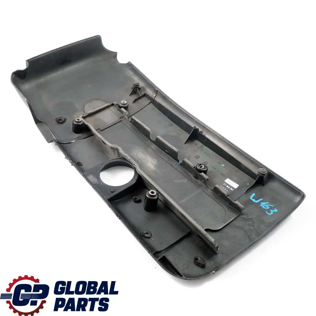 OM612 Destra Coperchio Motore Trim per Mercedes ML W163 270 CDI con numero di parte A6120100267 Mercedes ML W163 270 CDI OM612 Destra Coperchio Motore Trim - SKU A6120100267 - Numero di parte A6120100267