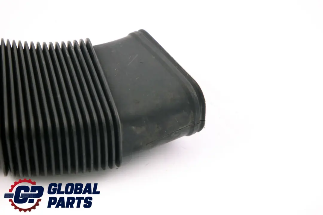Tuyau de la conduite d'admission d'air pour Mercedes S211 W211 Diesel à propos du numéro de pièce A6120940287 Mercedes S211 W211 Diesel Tuyau de la conduite d'admission d'air - SKU A6120940287 - Numéro de pièce A6120940287
