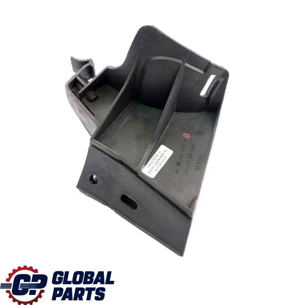 Mercedes-Benz W639 Supporto Serbatoio Acqua Fredda Supporto per con numero di parte A6395011420 Mercedes-Benz W639 Supporto Serbatoio Acqua Fredda Supporto - SKU A6395011420 - Numero di parte A6395011420