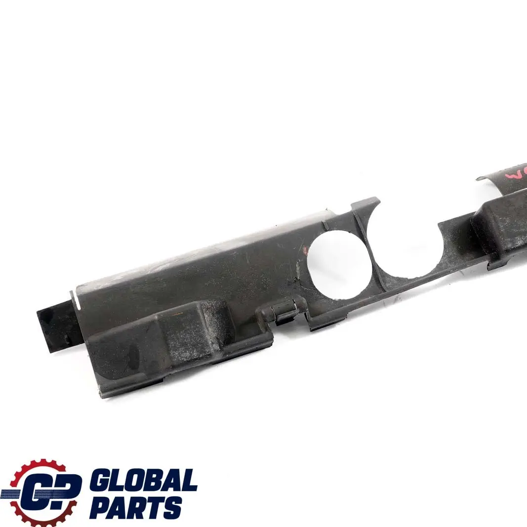 Refrigeracion del Motor del Radiador Derecho Titular de Cubierta para Mercedes W639 con número de pieza A6395050388 Mercedes W639 Refrigeracion del Motor del Radiador Derecho Titular de Cubierta - SKU A6395050388 - Número de pieza A6395050388