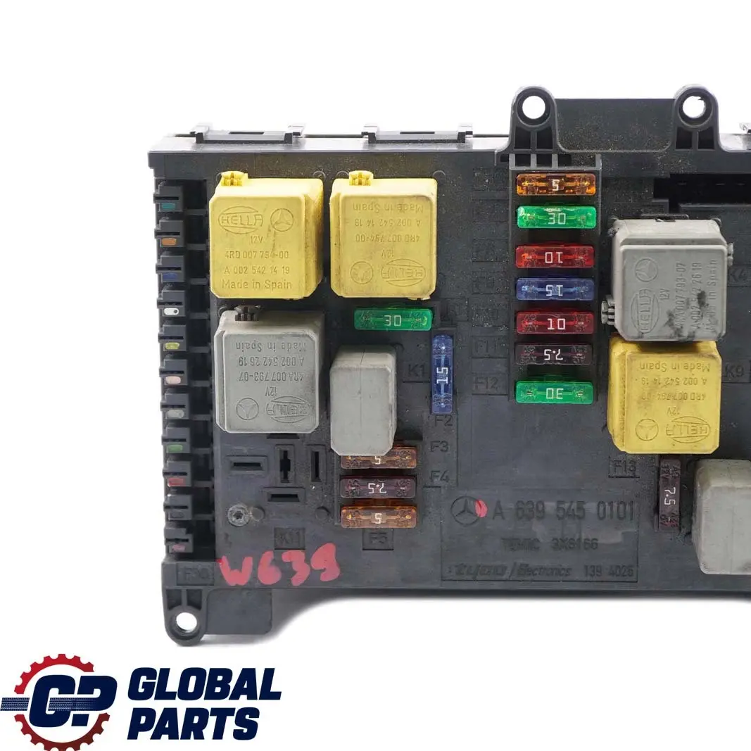 Mercedes-Benz W639 Fuse Box Relay Control Unit Electric Module SAM to with Part number A6395450101 Mercedes-Benz W639 Fuse Box Relay Control Unit Electric Module SAM - SKU A6395450101 - Part number A6395450101