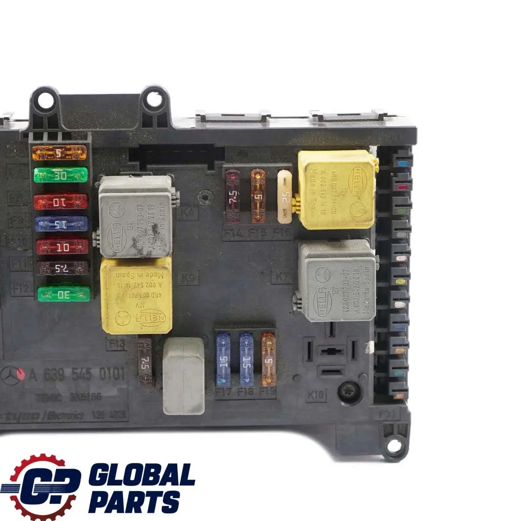 Mercedes-Benz W639 Fuse Box Relay Control Unit Electric Module SAM to with Part number A6395450101 Mercedes-Benz W639 Fuse Box Relay Control Unit Electric Module SAM - SKU A6395450101 - Part number A6395450101