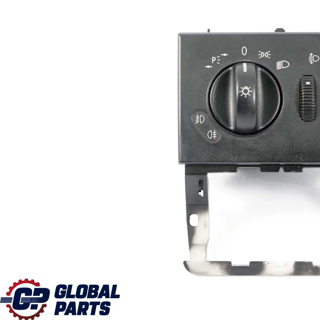 Bouton de commande des phares pour Mercedes Vito Viano W639 à propos du numéro de pièce A6395450204 Mercedes Vito Viano W639 Bouton de commande des phares - SKU A6395450204 - Numéro de pièce A6395450204