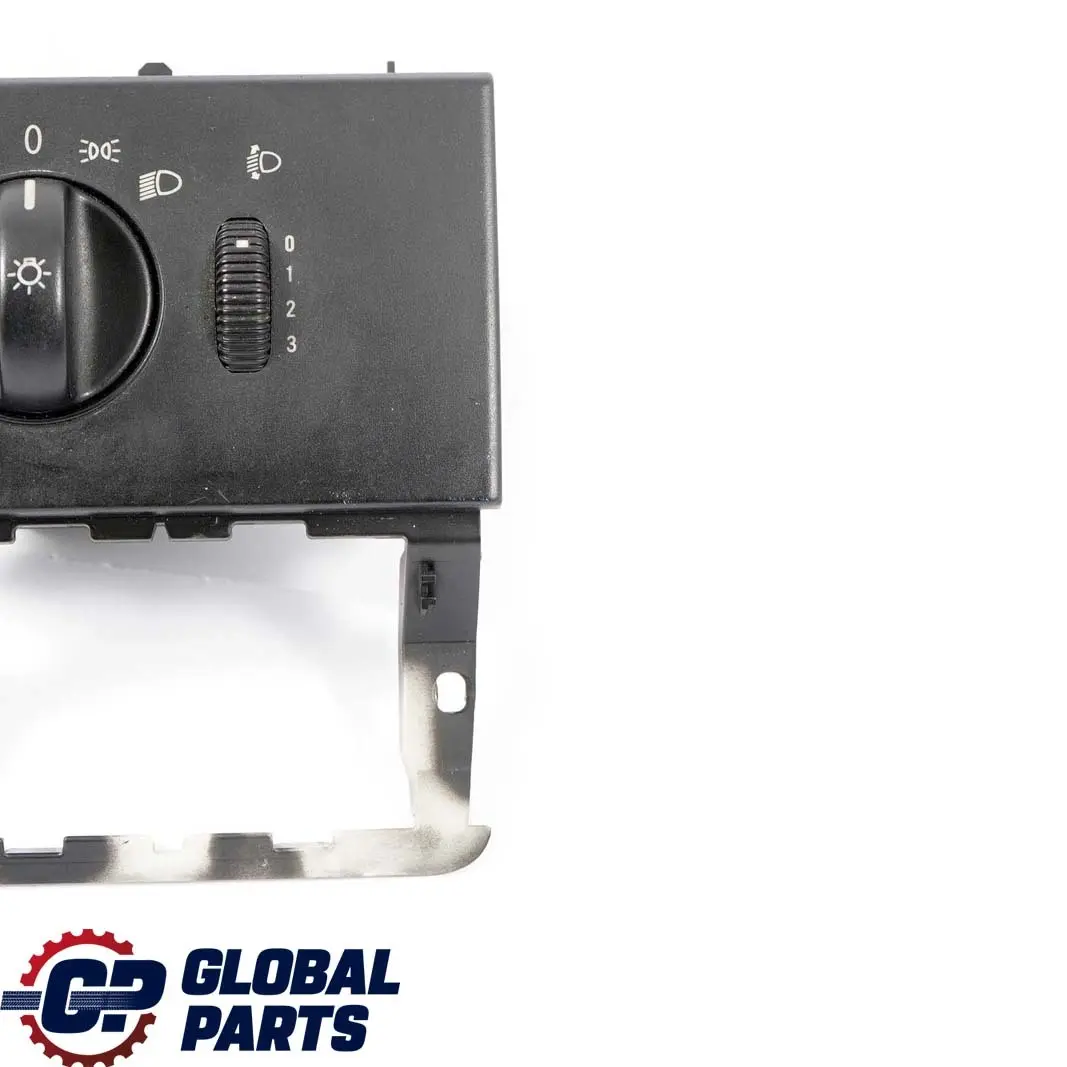 Mercedes Vito Viano W639 Unidad de Interruptor de Faro Botón - SKU A6395450204 - Número de pieza A6395450204