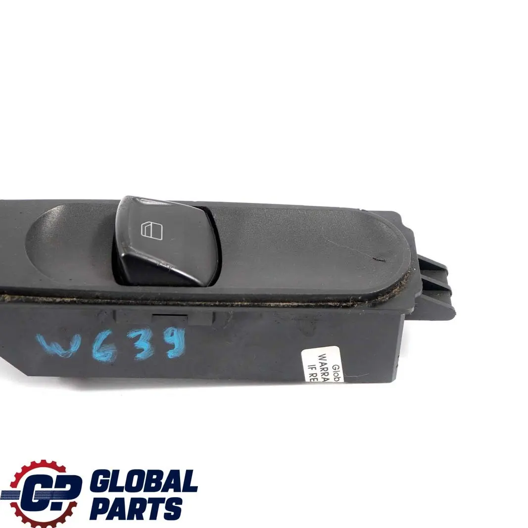 Pulsante Dell'Interruttore Finestrino Della Porta per Mercedes Vito W639 con numero di parte A6395451413 Mercedes Vito W639 Pulsante Dell'Interruttore Finestrino Della Porta - SKU A6395451413 - Numero di parte A6395451413