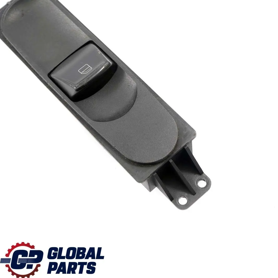Türfenster Steuerschalterknopf Beifahrerseite für Mercedes Vito W639 mit Teilenummer A6395451413 Mercedes Vito W639 Türfenster Steuerschalterknopf Beifahrerseite - SKU A6395451413 - Teilenummer A6395451413