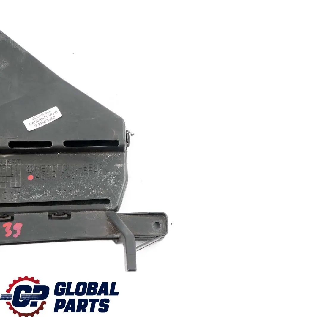 Scatola fusibili Tubo uscita raffreddamento Condotto aria per Mercedes Vito W639 con numero di parte A6395480174 Mercedes Vito W639 Scatola fusibili Tubo uscita raffreddamento Condotto aria - SKU A6395480174 - Numero di parte A6395480174