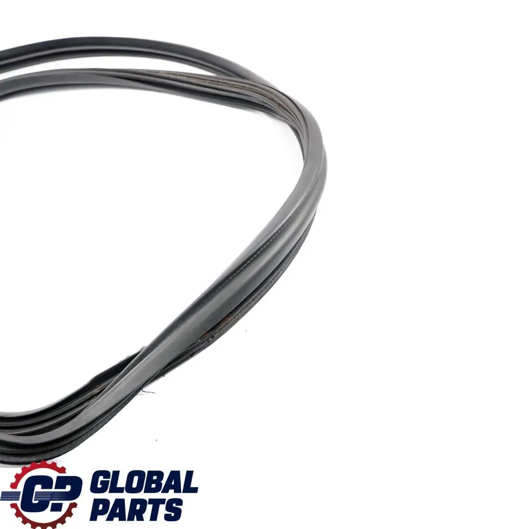 Mercedes-Benz Viano W639 Posteriore Finestra Telaio-Guarnizione per con numero di parte A6396712520 Mercedes-Benz Viano W639 Posteriore Finestra Telaio-Guarnizione - SKU A6396712520 - Numero di parte A6396712520