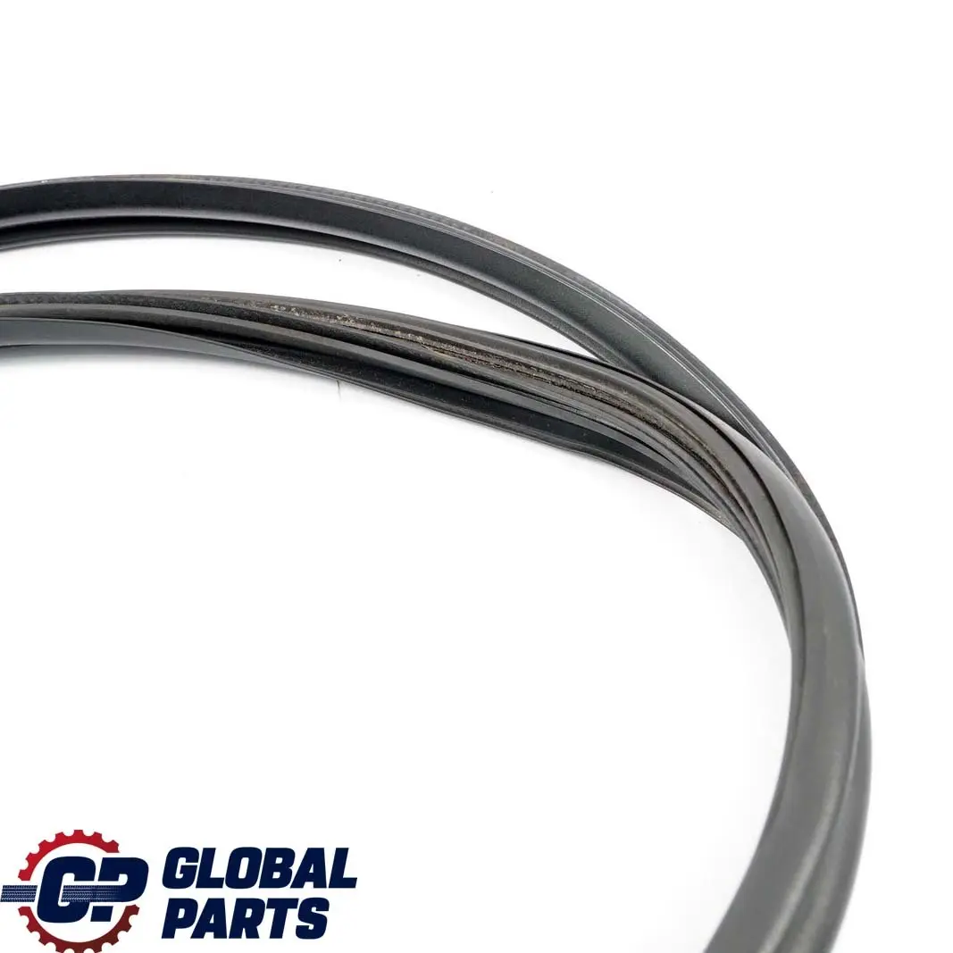 Mercedes-Benz Viano W639 Posteriore Finestra Telaio-Guarnizione per con numero di parte A6396712520 Mercedes-Benz Viano W639 Posteriore Finestra Telaio-Guarnizione - SKU A6396712520 - Numero di parte A6396712520