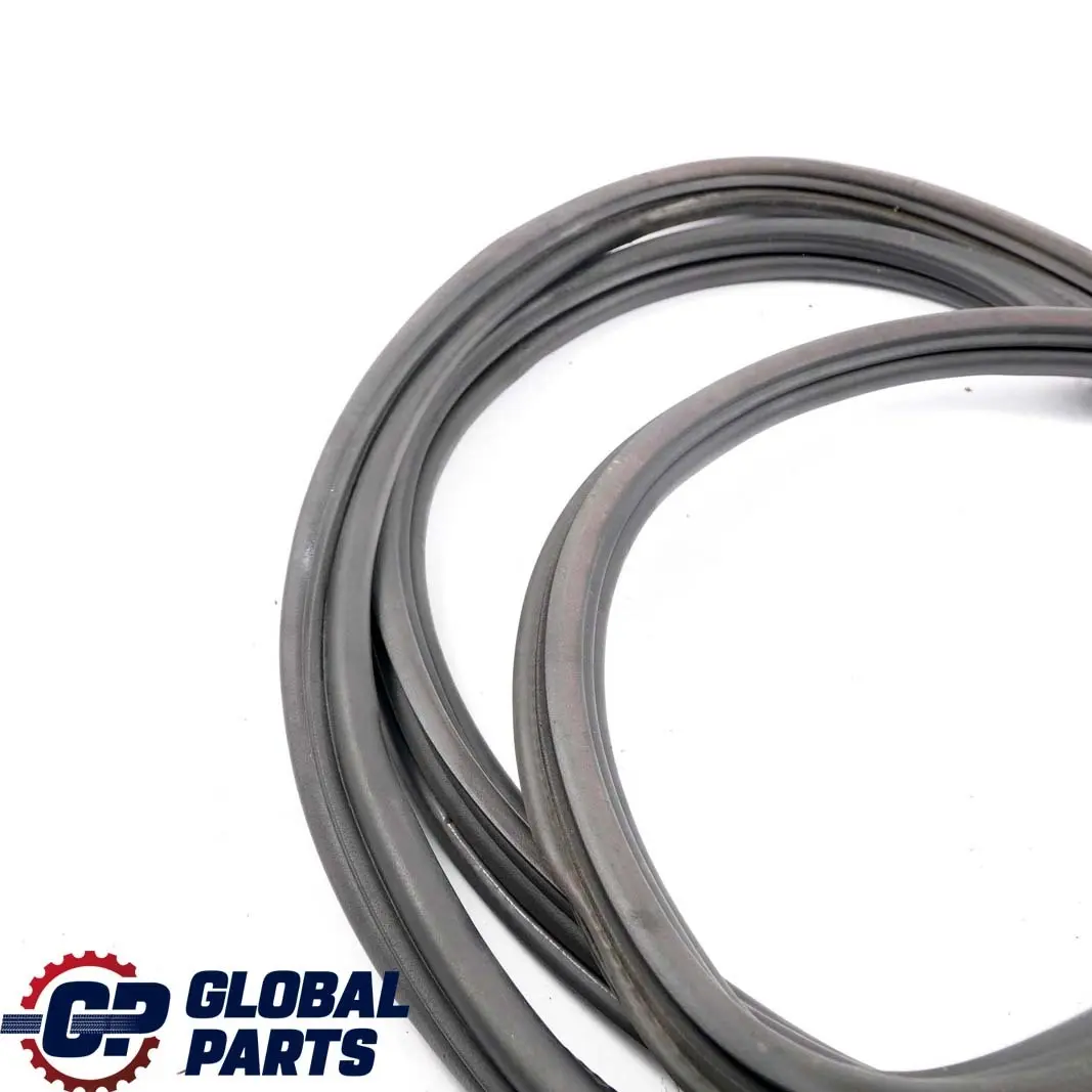 Mercedes Vito W639 Front Door Seal Rubber Gasket Right O/S - SKU A6396971398 - Part number A6396971398