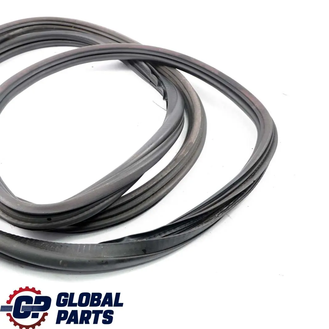Mercedes Vito W639 Front Door Seal Rubber Gasket Right O/S - SKU A6396971398 - Part number A6396971398