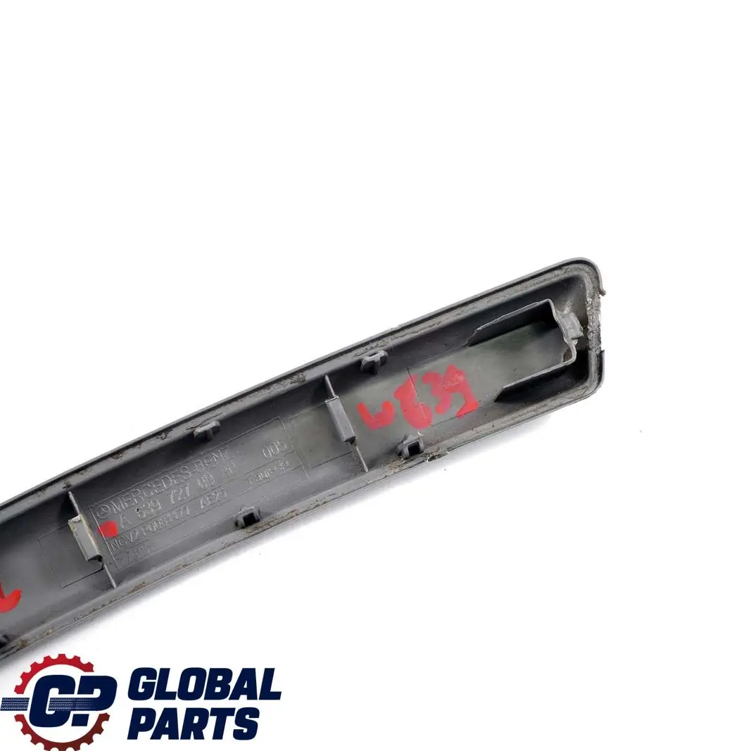 Mercedes Vito W639 Rivestimento maniglia porta anteriore sinistra Nero - SKU A6397270080 - Numero di parte A6397270080