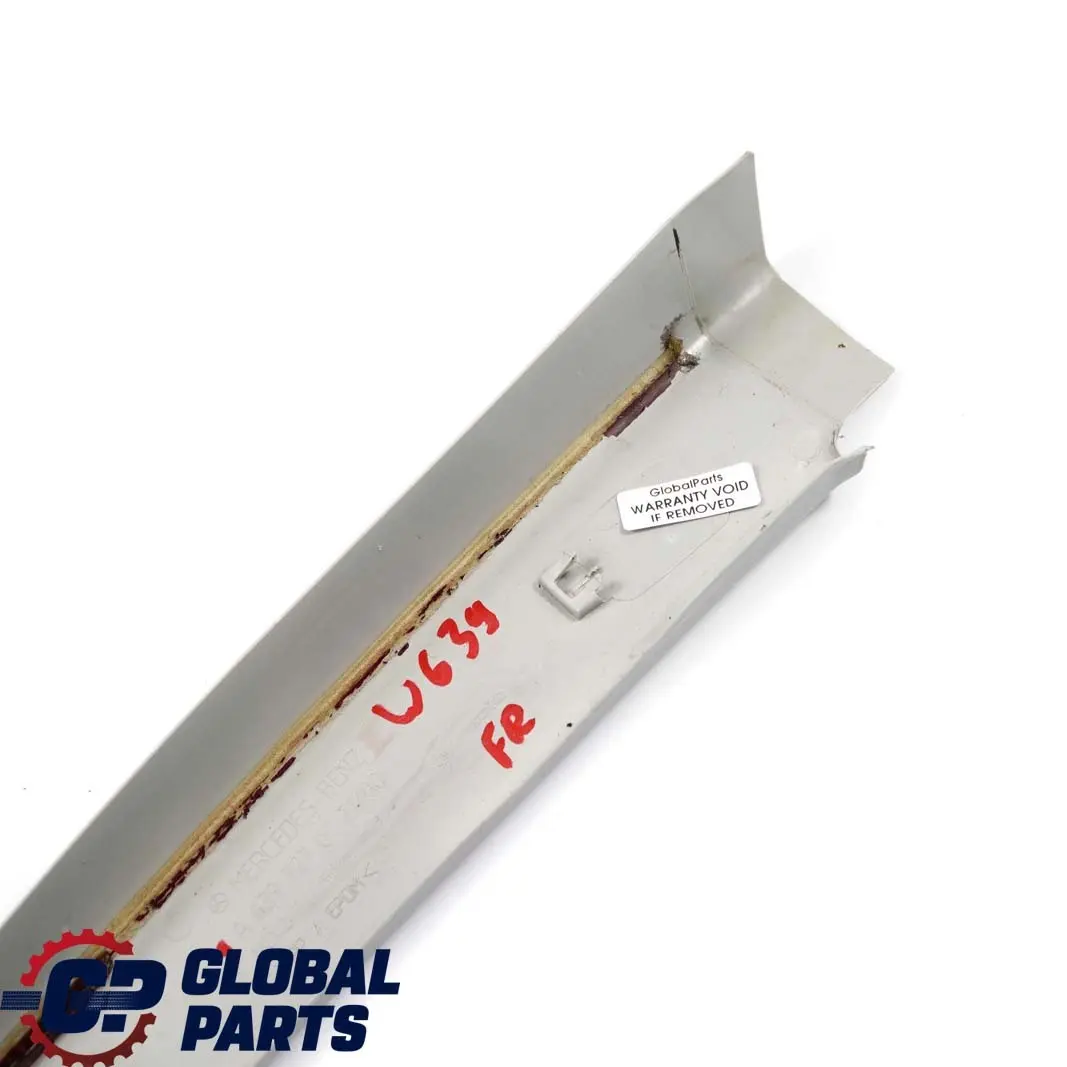 Mercedes-Benz Vito W639 Delantero Derecho Tapa Carenado Puerta para con número de pieza A6397270671 Mercedes-Benz Vito W639 Delantero Derecho Tapa Carenado Puerta - SKU A6397270771 - Número de pieza A6397270671