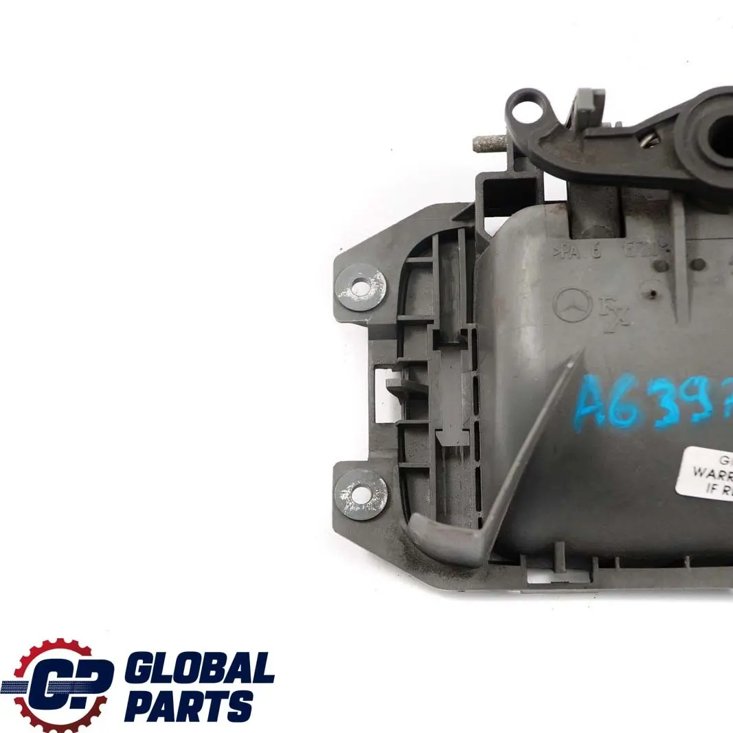 Mercedes-Benz Vito Viano W639 Hayon Coffre Poignee Interieur pour à propos du numéro de pièce A6397600161 Mercedes-Benz Vito Viano W639 Hayon Coffre Poignee Interieur - SKU A6397600161 - Numéro de pièce A6397600161