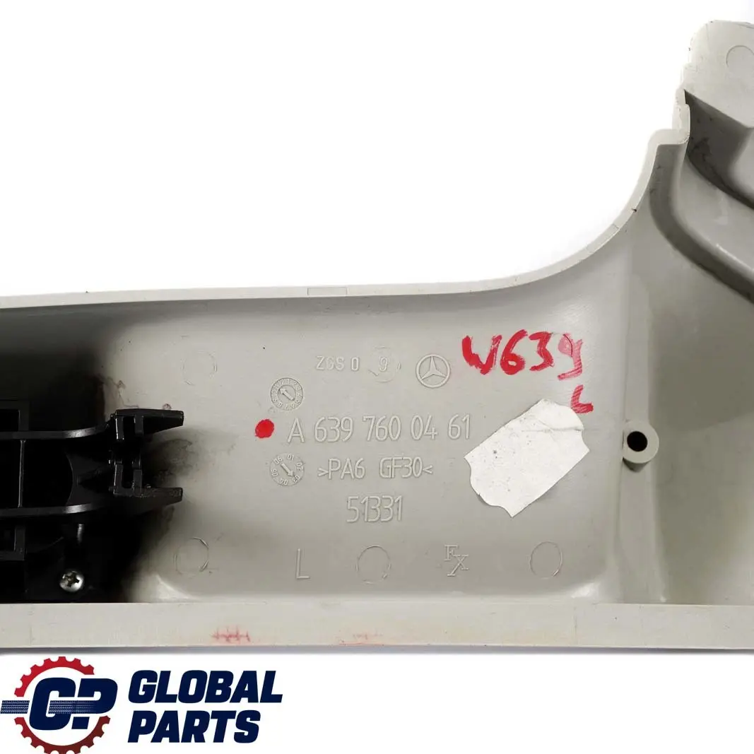 Puerta Corredera Trasera Izquierda Tirador Interior para Mercedes Vito Viano W639 con número de pieza A6397600461 Mercedes Vito Viano W639 Puerta Corredera Trasera Izquierda Tirador Interior - SKU A6397600461 - Número de pieza A6397600461