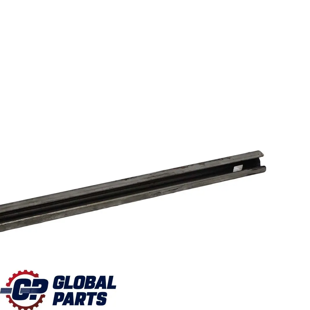 Mercedes-Benz Vito W639 Porta Scorrevole Posteriore Destra Guida A6397661337 per con numero di parte A6397600535 Mercedes-Benz Vito W639 Porta Scorrevole Posteriore Destra Guida A6397661337 - SKU A6397600535 - Numero di parte A6397600535