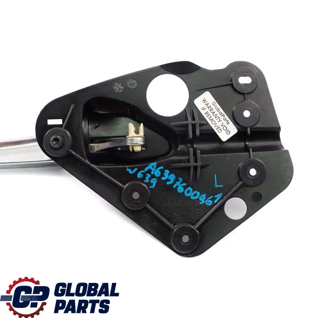 Poignee de Porte Coquille Interieur A L'Avant Gauche pour Mercedes Vito W639 à propos du numéro de pièce A6397600961 Mercedes Vito W639 Poignee de Porte Coquille Interieur A L'Avant Gauche - SKU A6397600961 - Numéro de pièce A6397600961