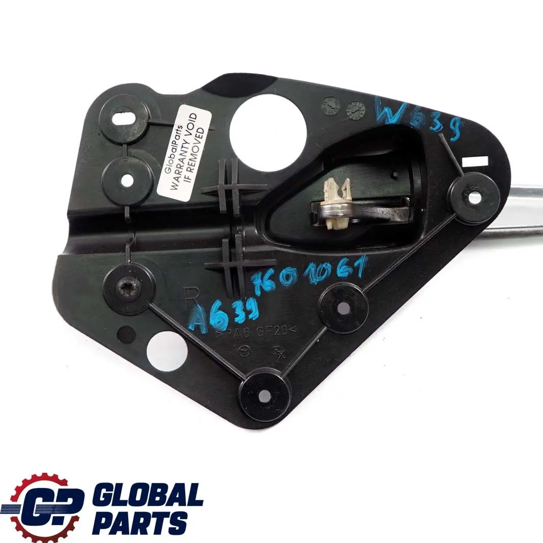 Mercedes-Benz W639 Maniglia Impugnatura Interno Frontale Destra per con numero di parte A6397601061 Mercedes-Benz W639 Maniglia Impugnatura Interno Frontale Destra - SKU A6397601061 - Numero di parte A6397601061