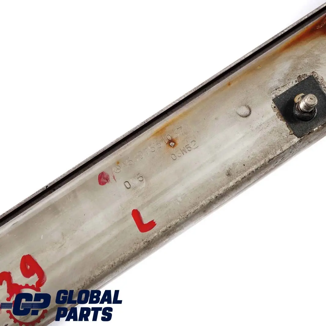 Puerta Corredera Trasera Izquierda Riel Central para Mercedes Vito W639 con número de pieza A6397661037 Mercedes Vito W639 Puerta Corredera Trasera Izquierda Riel Central - SKU A6397661037 - Número de pieza A6397661037