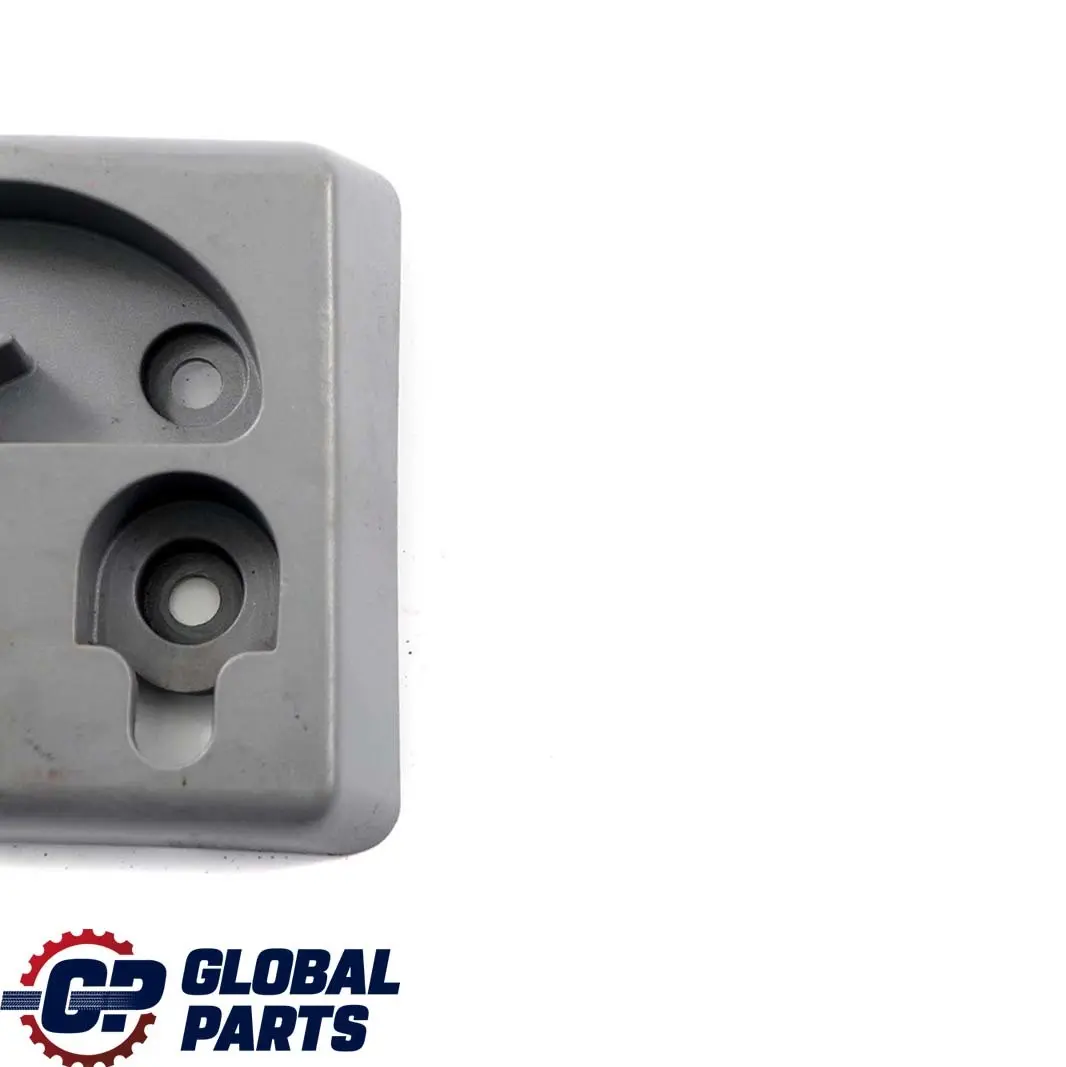 Trasero Derecho O / Soporte De montaje Parcela Estante para Mercedes W639 con número de pieza A6398150214 Mercedes W639 Trasero Derecho O / Soporte De montaje Parcela Estante - SKU A6398150214 - Número de pieza A6398150214