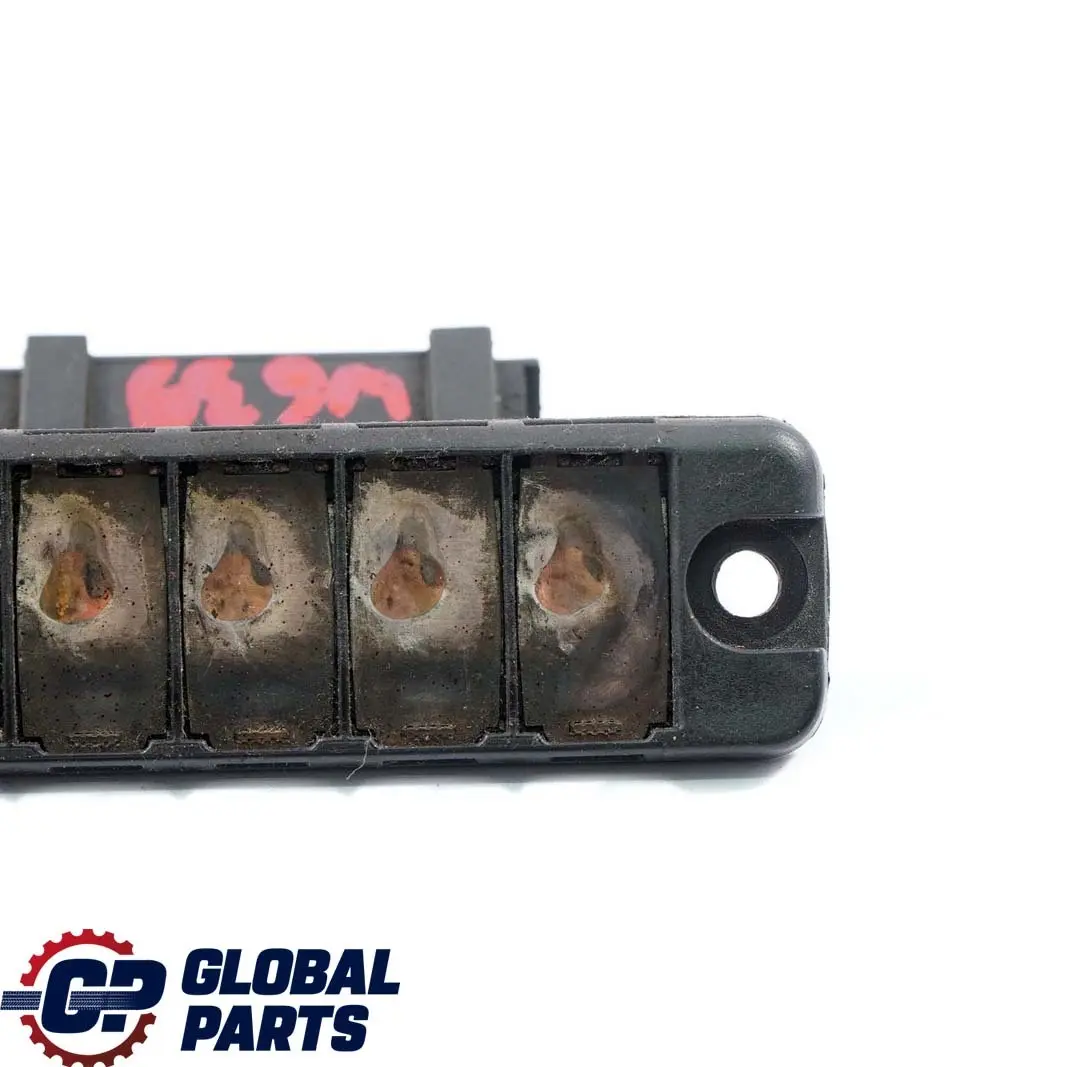 Interruptor Puerta Corredera Placa Sensor Contacto para Mercedes W639 con número de pieza A6398200011 Mercedes W639 Interruptor Puerta Corredera Placa Sensor Contacto - SKU A6398200011 - Número de pieza A6398200011