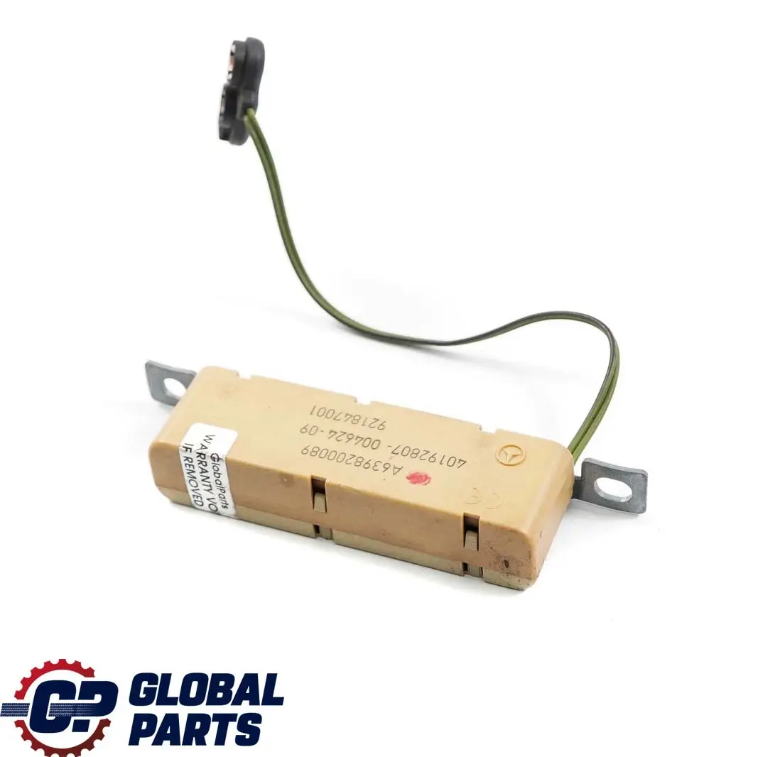 Antenna Mercedes Vito Viano W639 Amplificatore per con numero di parte A6398200089 Antenna Mercedes Vito Viano W639 Amplificatore - SKU A6398200089 - Numero di parte A6398200089