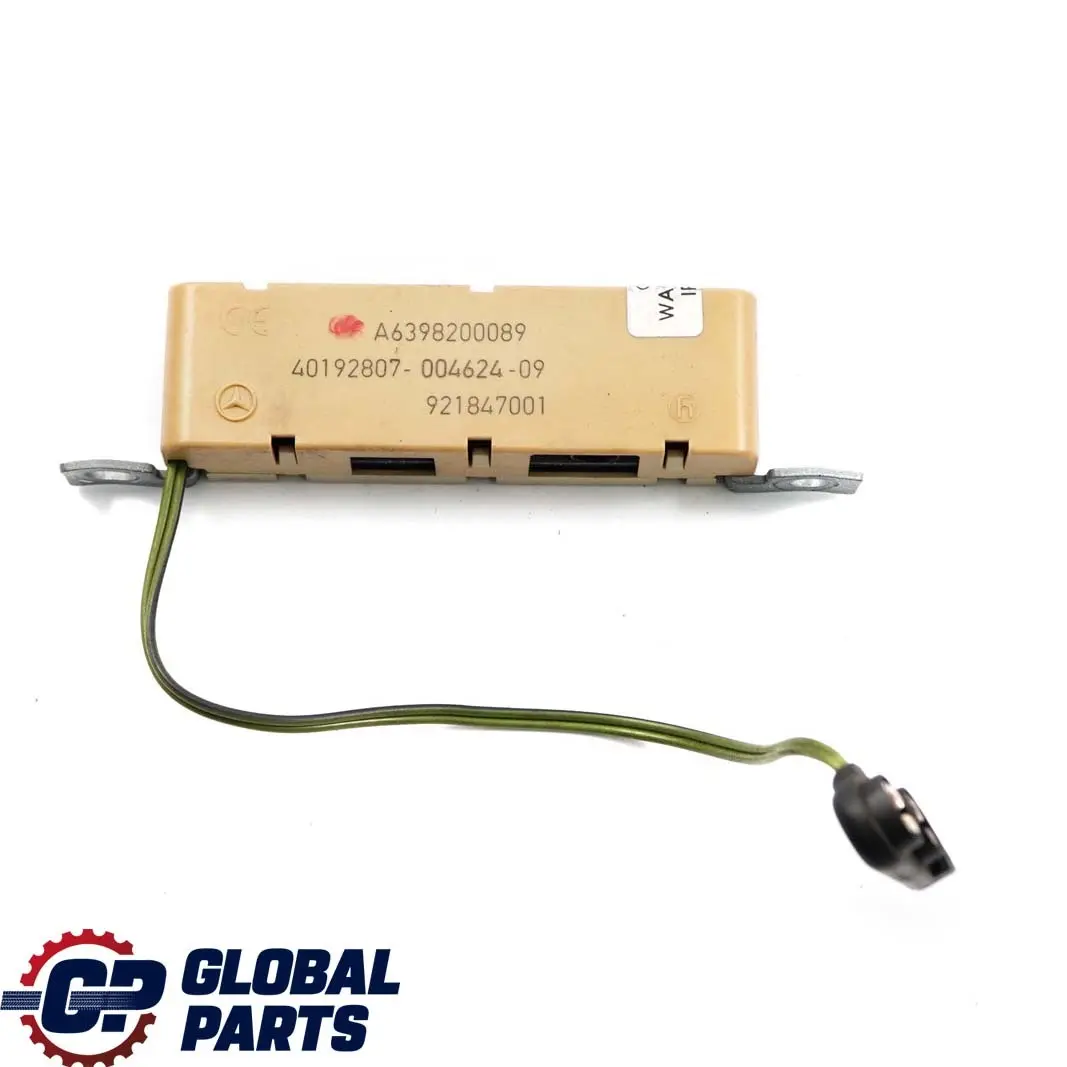 Antenna Mercedes Vito Viano W639 Amplificatore per con numero di parte A6398200089 Antenna Mercedes Vito Viano W639 Amplificatore - SKU A6398200089 - Numero di parte A6398200089